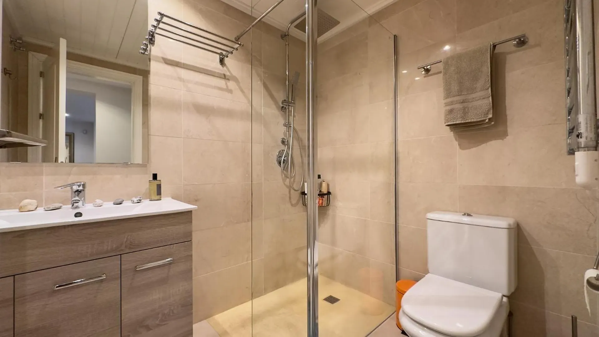 Apartment Los Arqueros Golf Luxury Boutique Development In A Gated Community With All Facilities In Walking Distance Benahavis